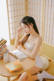 翁公和在厨房猛烈进出